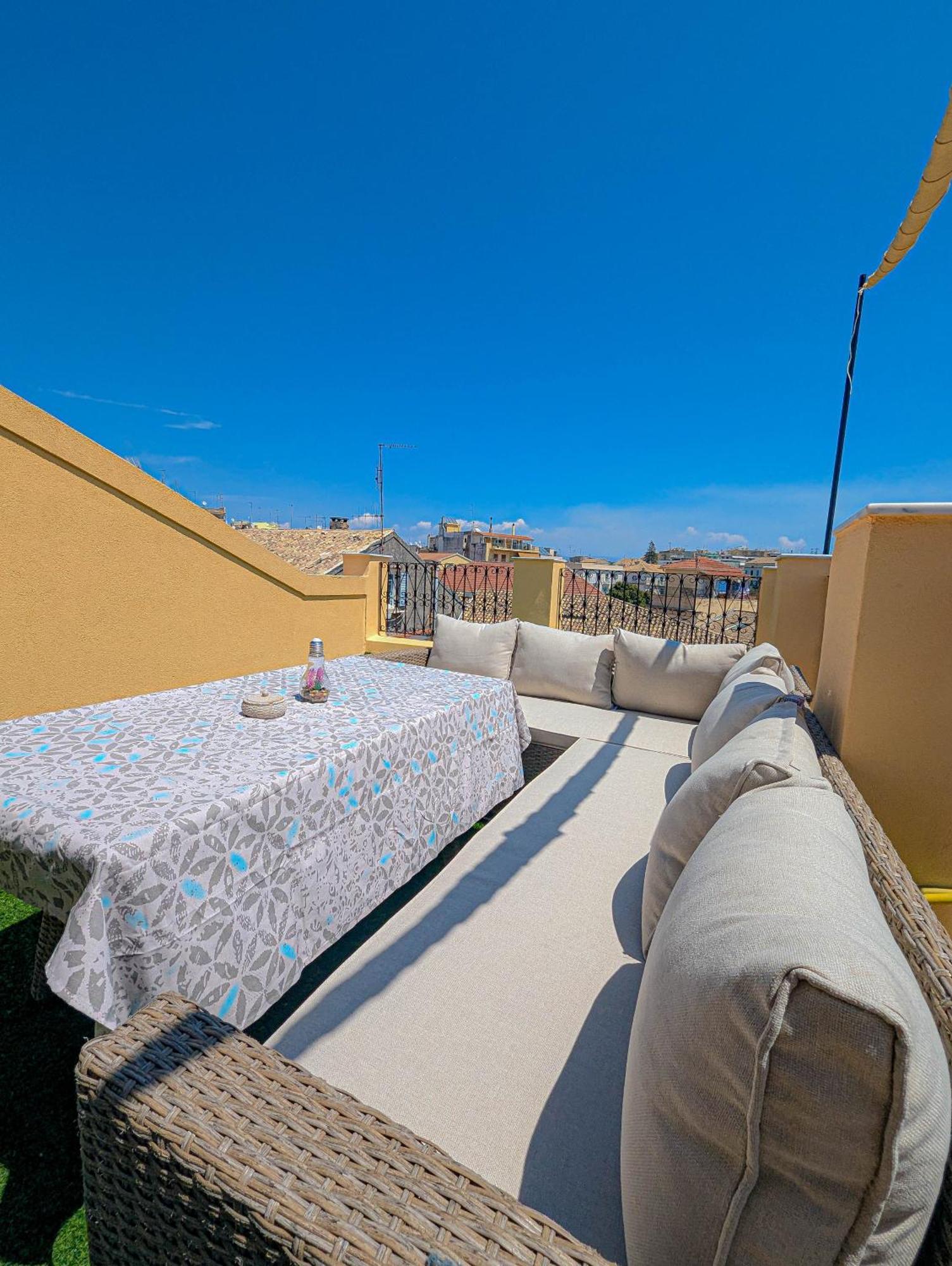 Ionian Pearl Apartments And Suites Corfu  Exterior photo