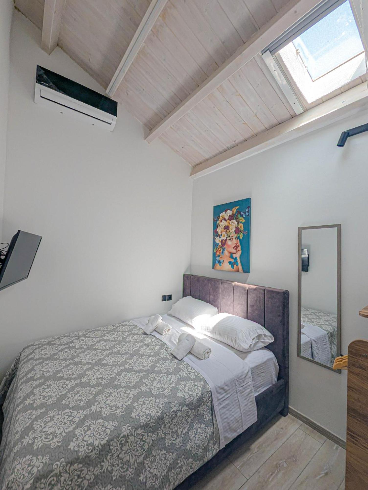 Ionian Pearl Apartments And Suites Corfu  Exterior photo